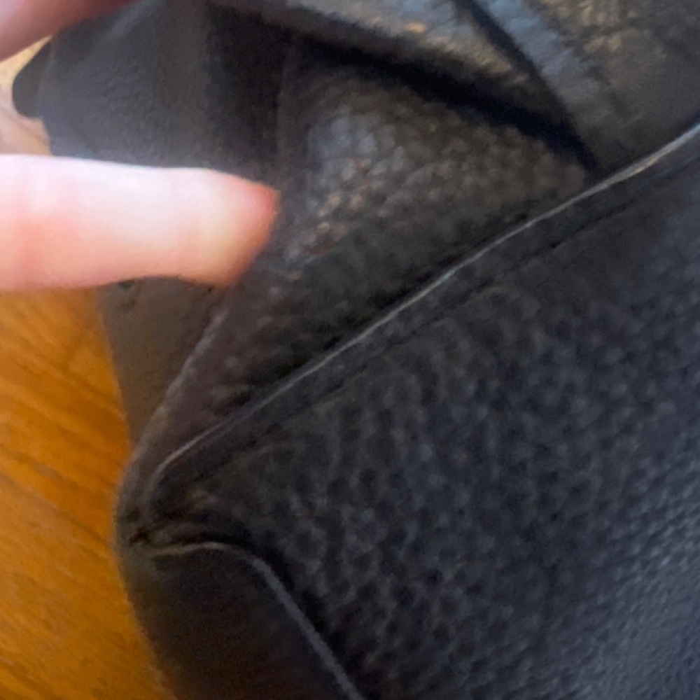 Coach Manhattan Backpack crafted in black leather with suede paneling - Picture 7 of 10